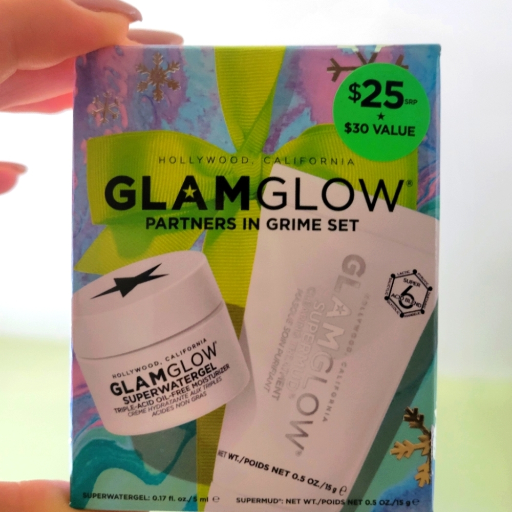 GLAMGLOW set